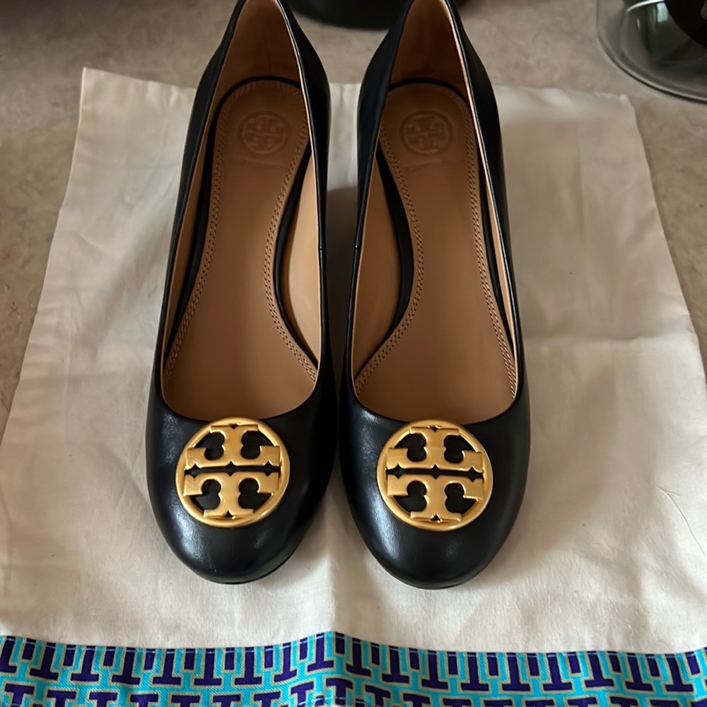 Tory Burch 6.5 Chelsea 65mm wedge black